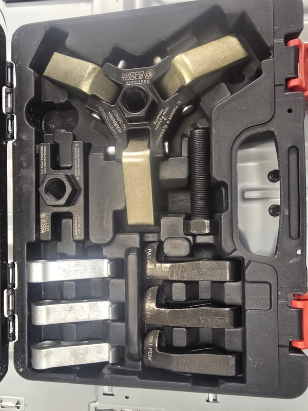 MATCO TOOLS MST1800 Master Harmonic Balancer Puller Kit