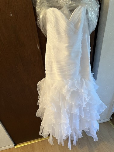 Beautiful Wedding Dress New For The Lucky Bride