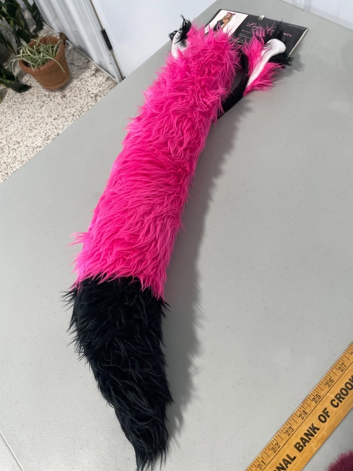 Leg Avenue Rockin Fox Kit OS Diadema Peluda y Cola Set Rosa Negro NUEVO Stock Muerto Foto 4 de 4