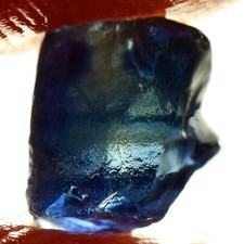 BEAUTIFUL 1.70ct NATURAL 100 % BLUE UNHEATED SAPPHIRE ROUGH
