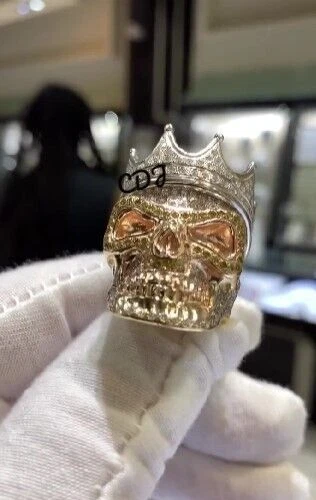 Joyería para Hombres Anillo Cabeza de Rey Calavera Elegante Circonita Cúbica Blanca y Amarilla Plata 925 Foto 3 de 4