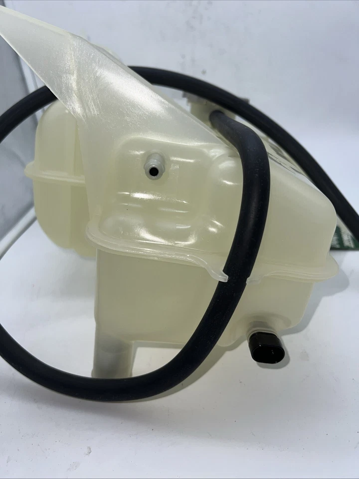 Tanque de depósito de refrigerante delantero Dorman 603-366 para Chevy Express 96-02 6,5 L diésel Foto 2 de 4