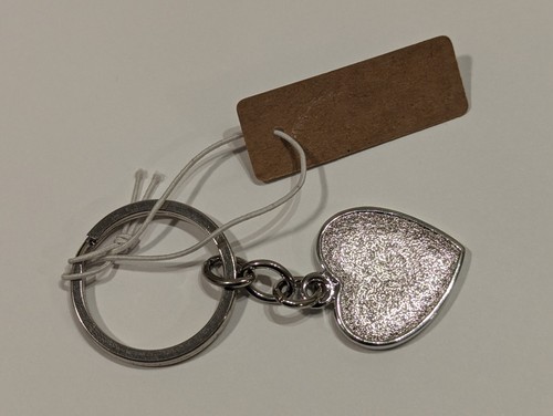 Pink and White Hearts, Metal Key Carrier, For Valentina Day - Picture 6 of 6