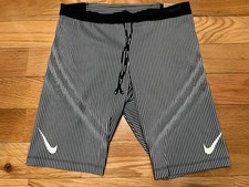 Nike AeroSwift Dri-FIT ADV Running 1/2-Length Tights Men  s Size S FN3369-013 NWT