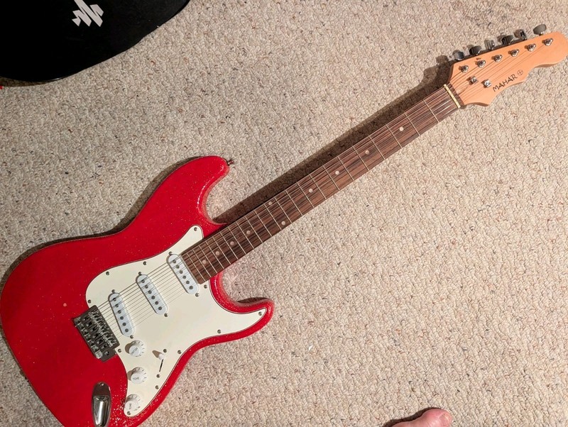 Mahar Stratocaster Electric Guitar Red Sparkle Finish
