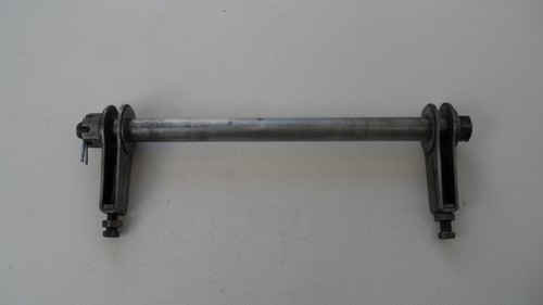 Yamaha XJ 600 51J, 3KM, 3KN Steckachse hinten Hinterradachse Kettenspanner