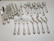 Oneida Arbor Rose True Rose Stainless 26 Mixed Pieces        (KH5)