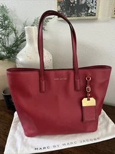 Marc Jacobs Womens Red Saffiano Leather Large Tote Bag