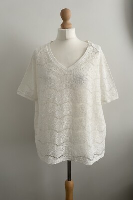 Max & Moi Cream Lace C Neck T Shirt Top Short Sleeve EU42 UK14 VGC