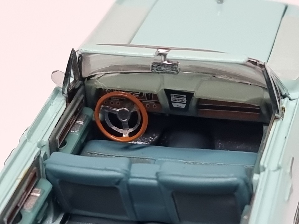 Franklin Mint Lincoln Continental Convertible 1961 – 1/43 – Bleu – Neuf Sans Boîte