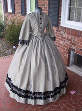 1860s Civil War Southern Bell Dress Medieval Ball Gown Vintage Historical Dress