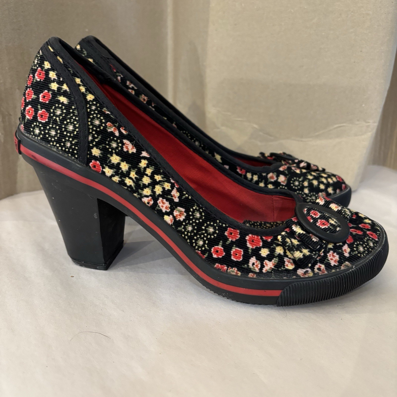 Rocket Dog Black Corduroy Floral 4