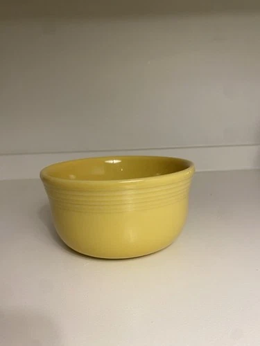 Fiesta Ware by Homer Laughlin  28 oz Gusto Soup Bowl Sunflower Yellow USA