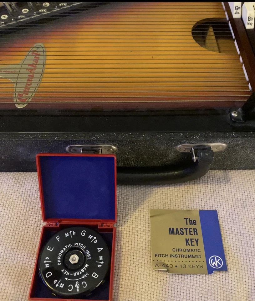 Vintage Chromaharp Made In Japan With Original Instructions Case And Tools - Image 2 of 4