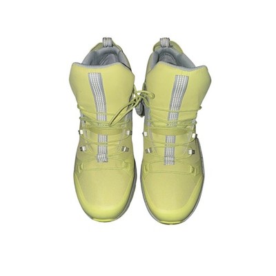 Women s size 9.5 On Cloud Cloudtrax 