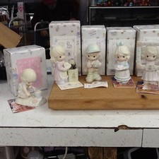 Precious Moments Members Only in original boxes lot of 5 MINT 1993, 95,96,97,98