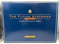 HORNBY R098  FLYING SCOTSMAN 1972-1975 LTD PRESENTATION EDITION TWIN TENDER SET 