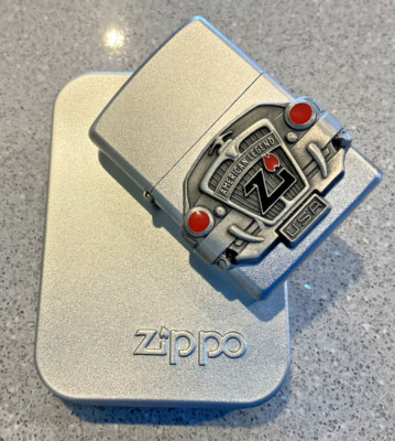 Original brandneu 2001 Zippo Feuerzeug selten atemberaubend AMERICAN LEGEND schweres Emblem