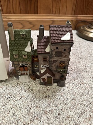 Dept. 56 Dickens' Village Series Oliver Twist Fagin's Hideaway 5552-2