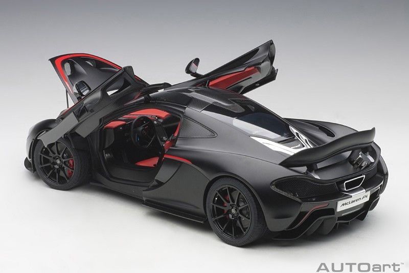 AUTOart マクラーレン P1(マット・ブラック/レッド) AUTOART McLAREN P1 2013 MATT BLACK/RED ACCENTS OPENINGS 1:12