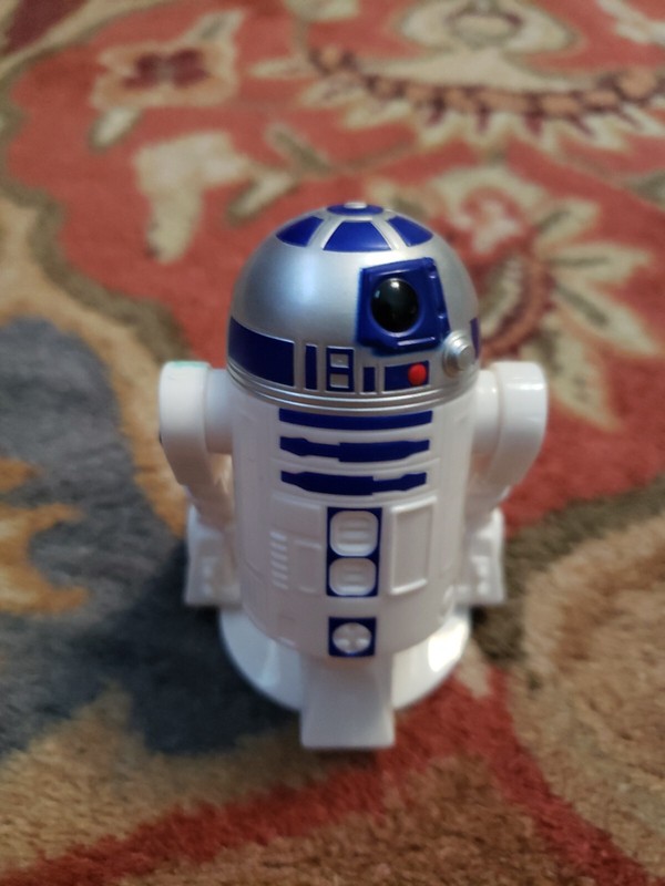R2-D2 McDonald's 2021 Star Wars figure Disney, 3.5" tall Vintage VTG 