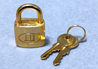 Dunhill Gold Color Padlock Cadena W/Keys B9