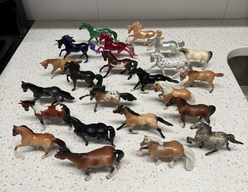Lot of 23 Breyer Mini Whinnies/ Unicorns Horse Figurines