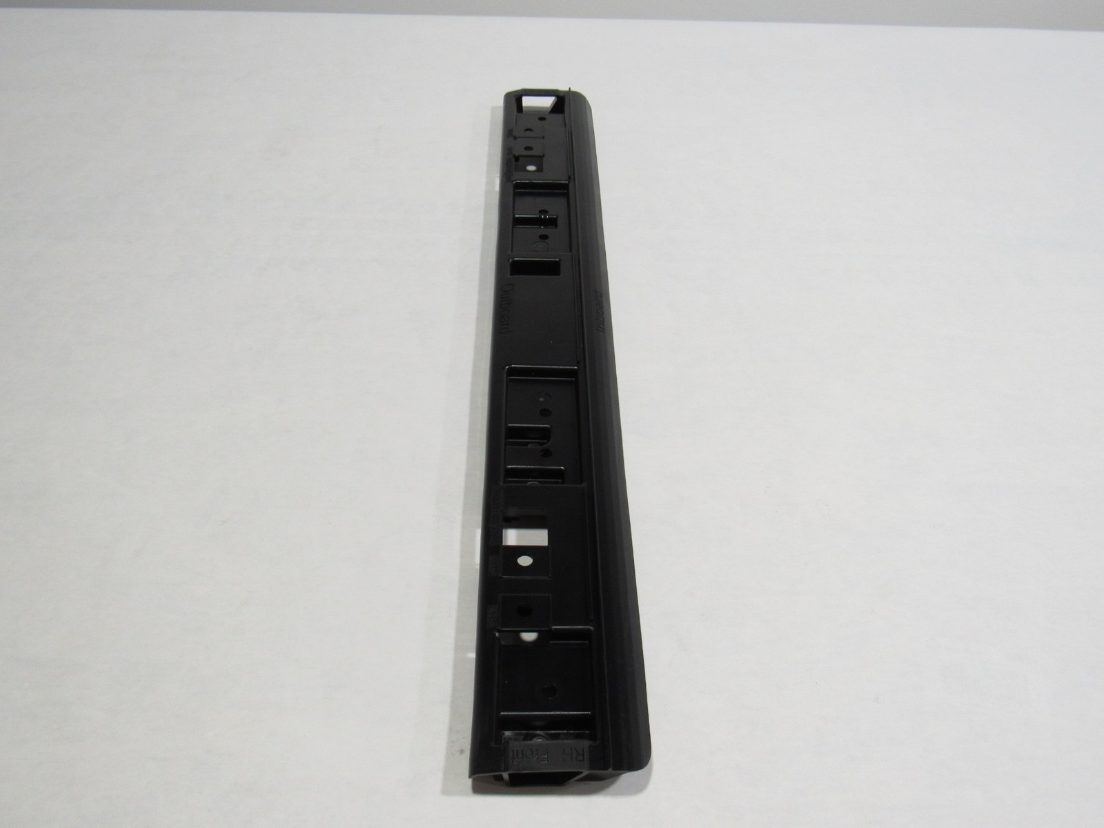 18-21 Aston Martin Vantage 2020 Front Left Door Sill Cover Panel Trim Mount ;:Y