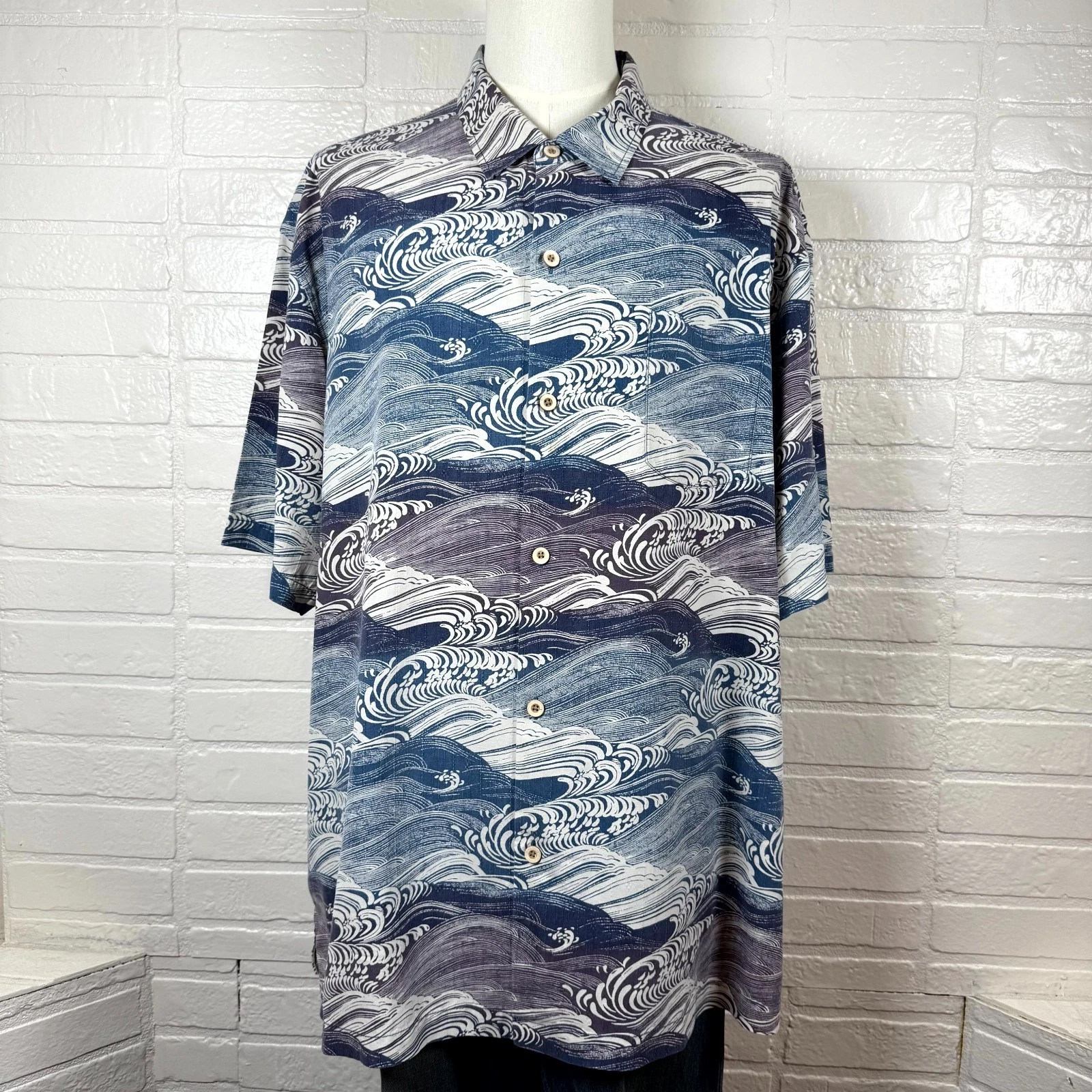 Tommy Bahama Shirt Mens 3XL Multicolor Ocean Waves Print 100% Silk Vacation
