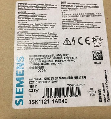 ONE NEW SIEMENS 3SK1121-1AB40 Safety Relays 3SK1 121-1AB40