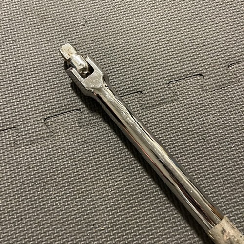 Wright Tool 18" Length 1/2" Chrome Drive Knurled Steel Grip Flex Handle 4435 - Picture 5 of 6