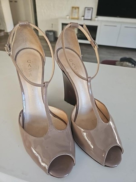 Women Casadei Heels Beige Leather 36.5