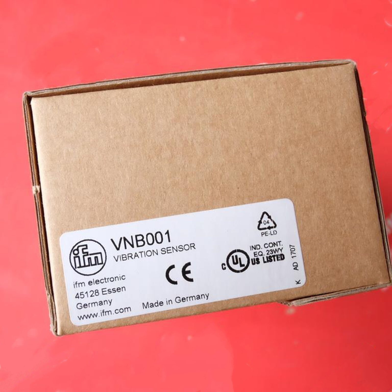 1PCS New VNB001 IFM Vibration sensor In Box Fast Shipping *lg