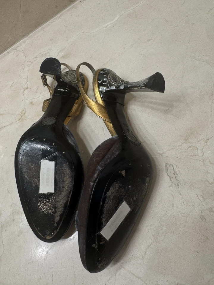 Zapatos de tacón Giorgio Armani vintage raros Foto 2 de 4