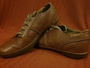 clarks soft tread