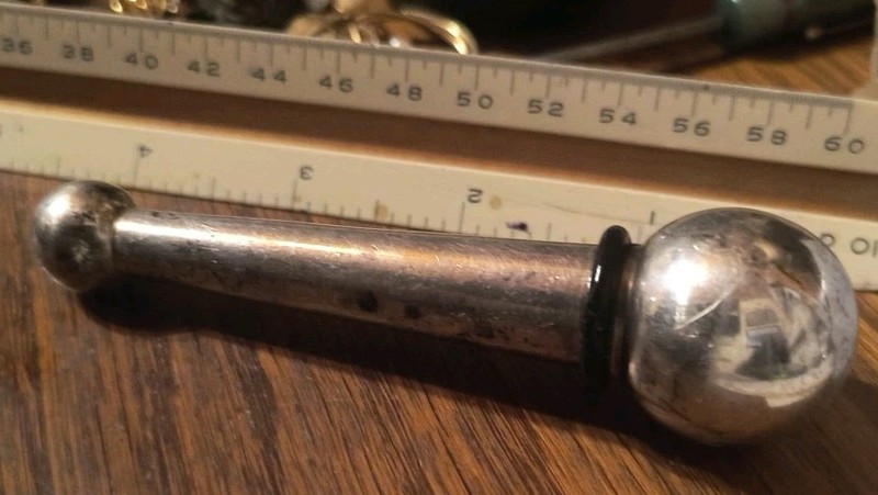 A Vintage 4" Silver Plated Metal Wine Bottle Stopper Used