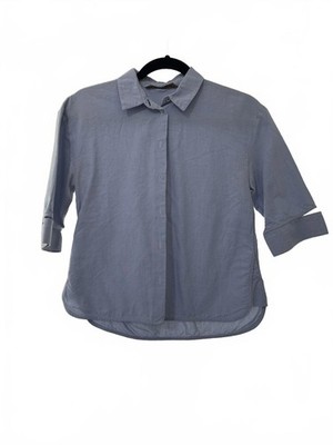 Zara Basic Light Blue Button-Up Shirt | Effortless Style Alert