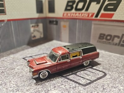 Johnny Lightning 1966 Cadillac Hearse Playing Mantis