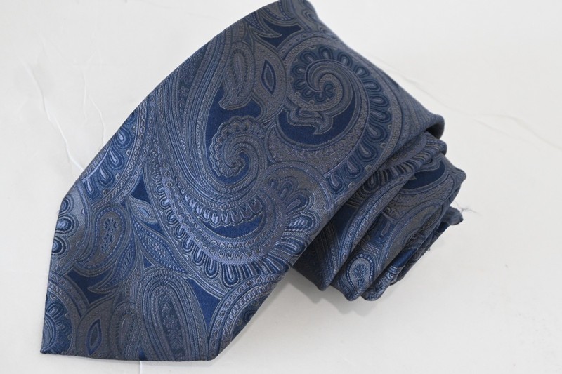 DONALD J TRUMP BLUE SILK MEN'S NECK Tie W:3 3/4" BY L:61"