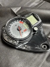 2007 2008 GSXR 1000 Speedometer Gauges Dash Cluster Oem 38,000 miles