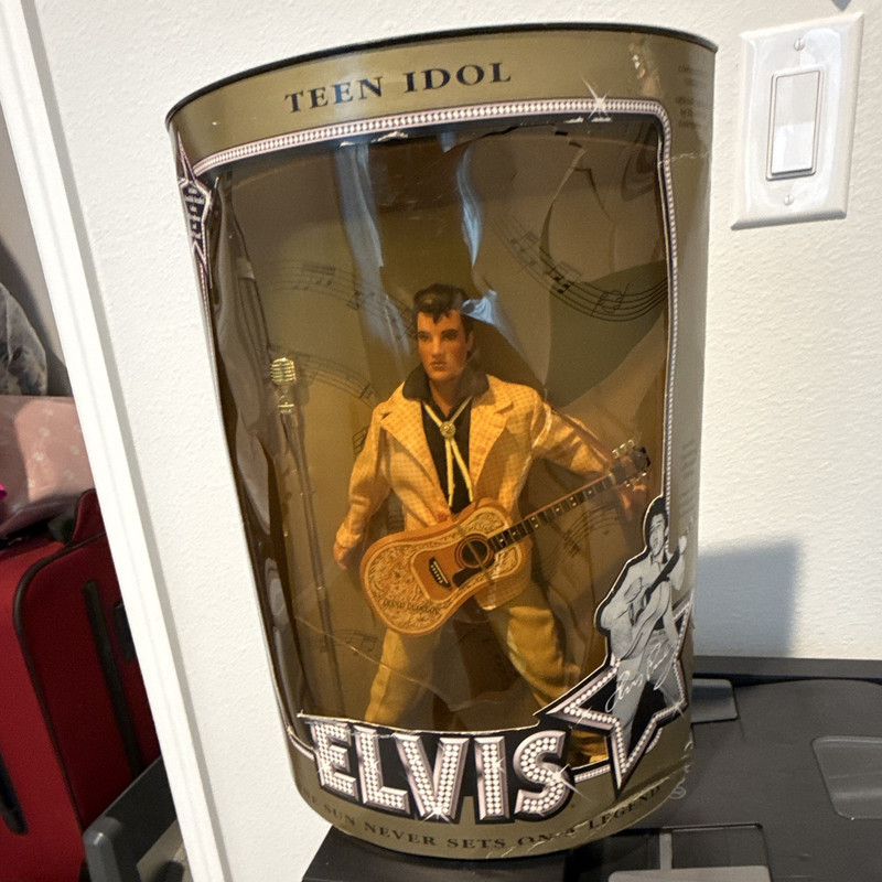 Hasbro Elvis Teen Idol 12in Limited Ed Signed Unopened Doll+Guitar Mic 1998