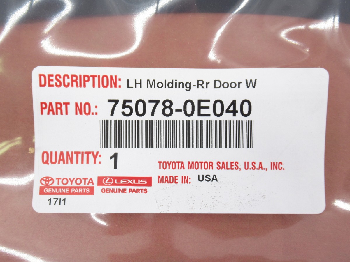 Genuine OEM Toyota 75078-0E040 Driver LH Rear Lower Molding 2020