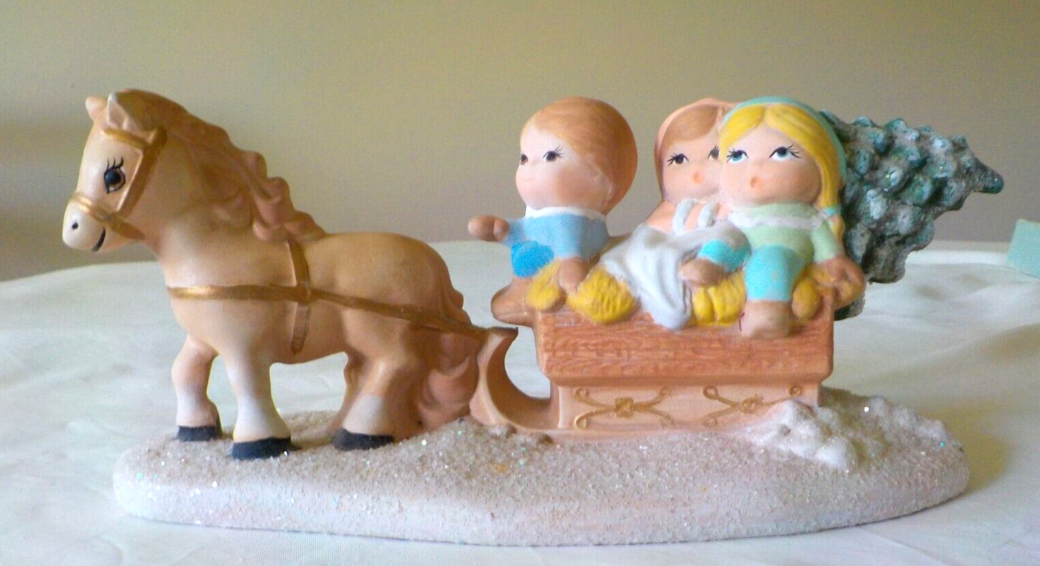 Ceramic Music Box O Christmas Tree Hobbyist Children Sleigh Horse Vintage WORKS