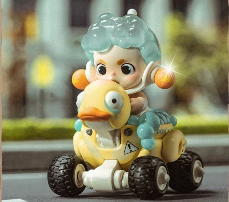 POP MART x SKULLPANDA Laid Back Tomorrow Rushing Out Mini Figure