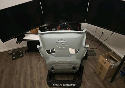 Trak Racer TR160 Rennsimulator dreifach Monitor Fanatec Clubsport Fanatec Sport