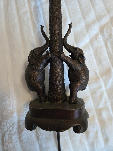 Tall Table Lamp/buffet Lamp With Palm Tree And 2 Elephants With Lampshade... - Picture 2 of 4