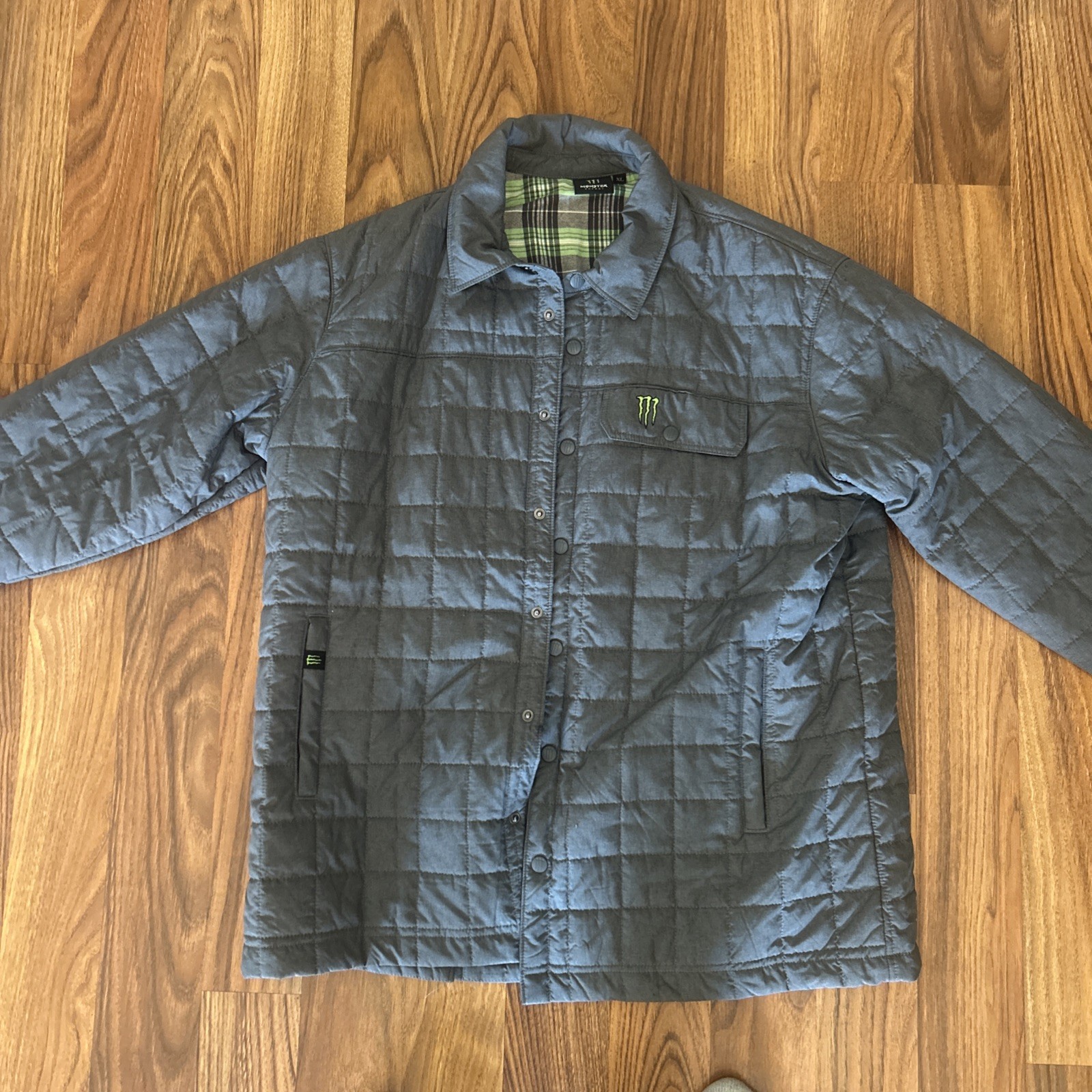 Monster Energy Men’s Gray Quilted Puffer Shirt Jacket Size XLShacket