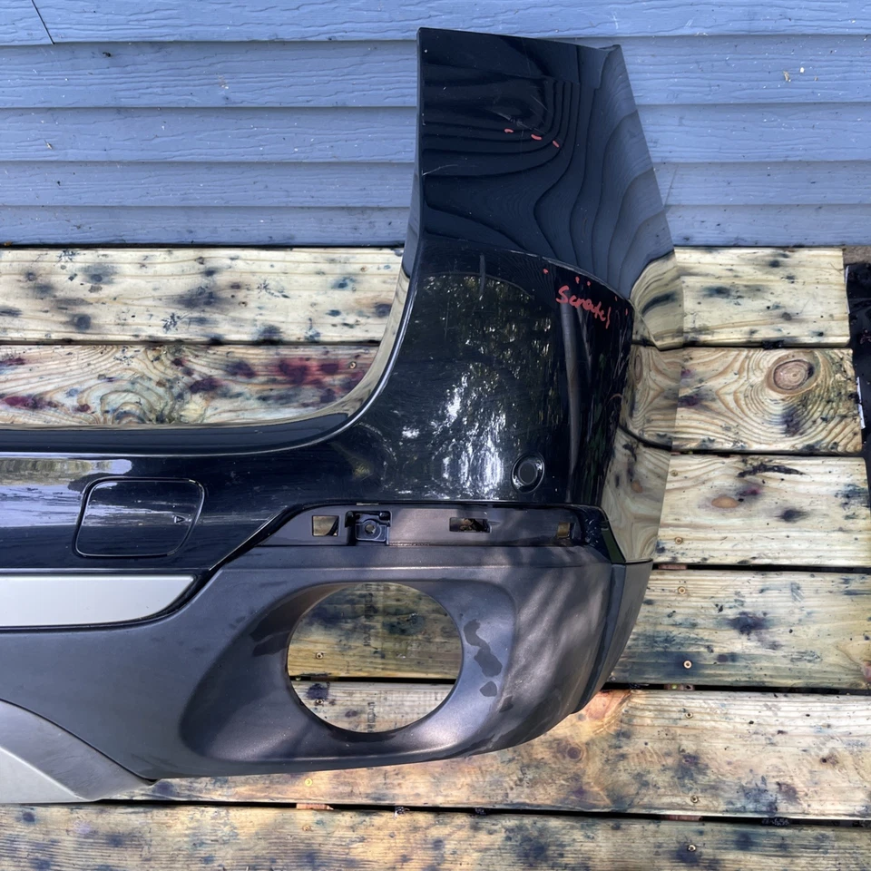 OEM 2014 - 2016 BMW X5 F15 REAR BUMPER BLACK #668 *NOTE * - Image 4 of 4