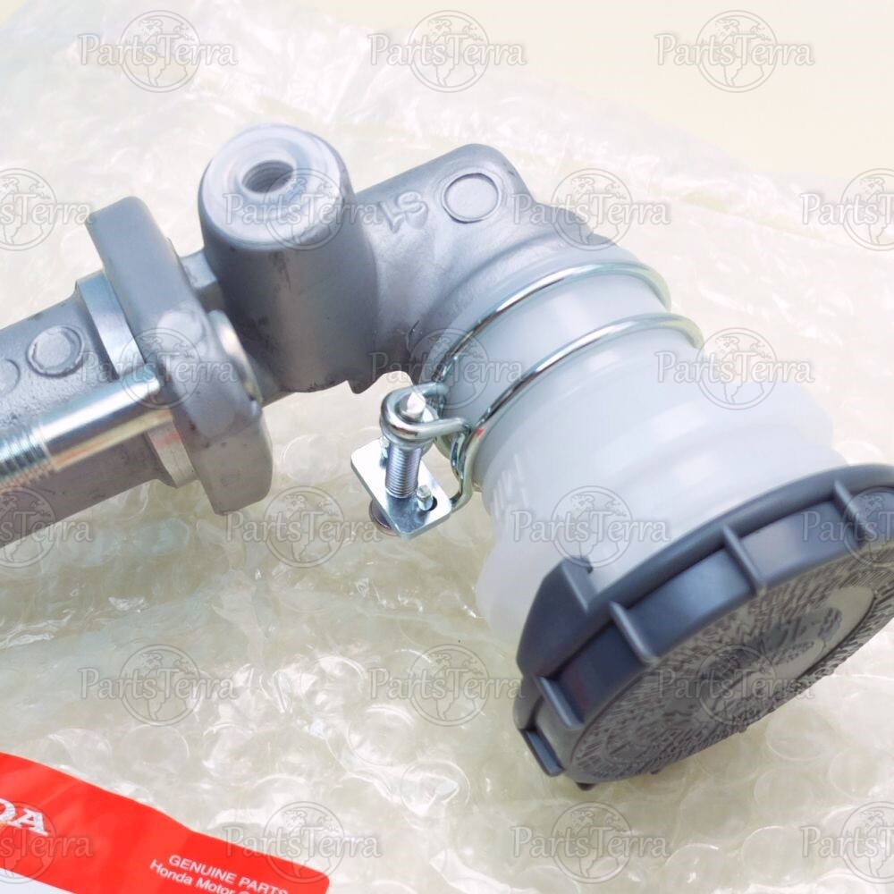 OEM Genuine Honda 20002009 S2000 Clutch Master Cylinder Assembly 46920