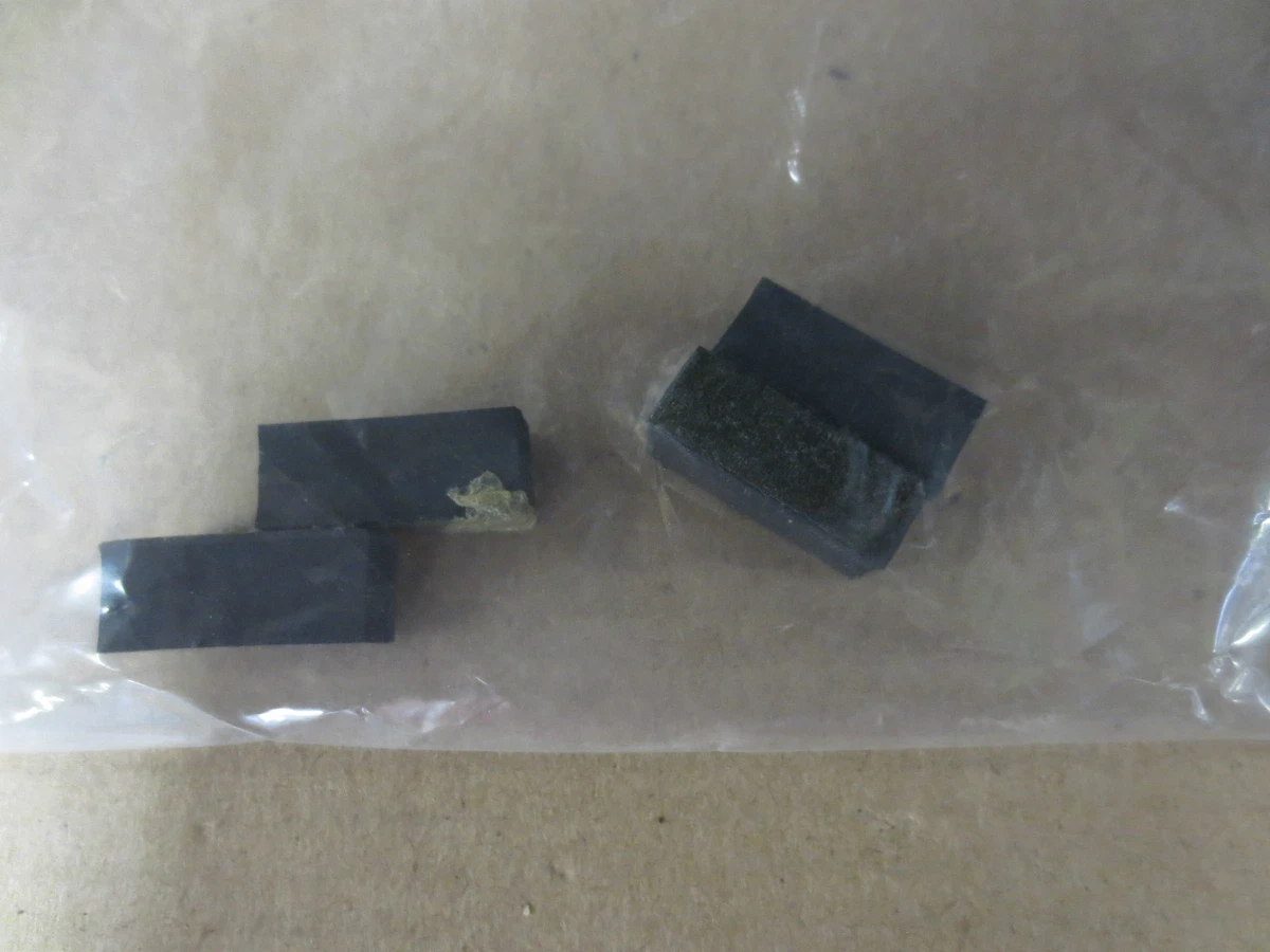 Mercedes Vito W639 Glass Mount Spacer Part No A639 671 01 53 Pack  